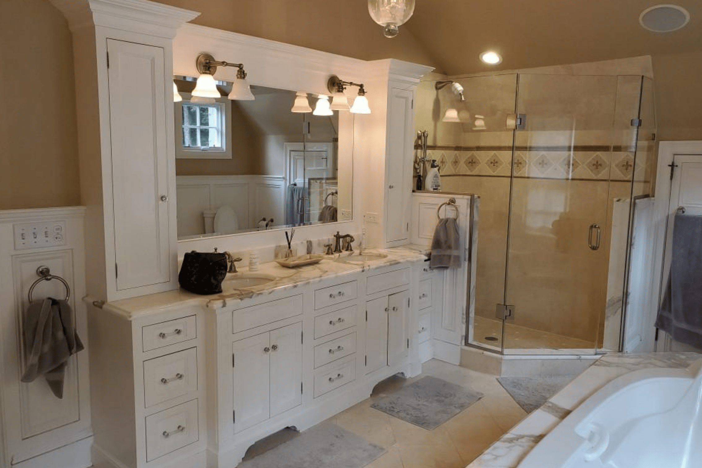 Double Sink Vanity With Makeup Counter Double Sink Vanity With Makeup Counter